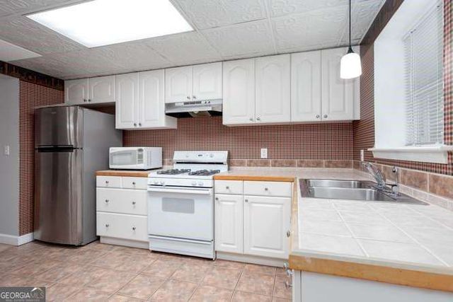 4854 Ivey Lane, Douglasville, GA 30135