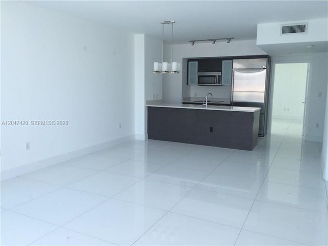 55 SE 6th Street 2807, Miami, FL 33131