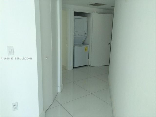 55 SE 6th Street 2807, Miami, FL 33131