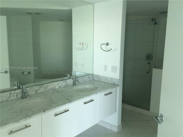 55 SE 6th Street 2807, Miami, FL 33131