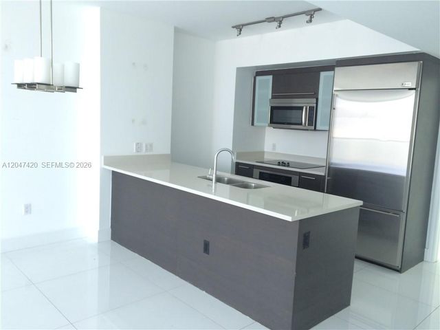55 SE 6th Street 2807, Miami, FL 33131