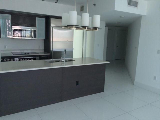 55 SE 6th Street 2807, Miami, FL 33131