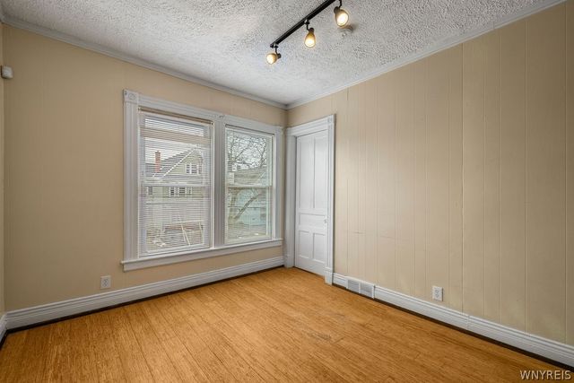 637 West Avenue, Buffalo, NY 14213