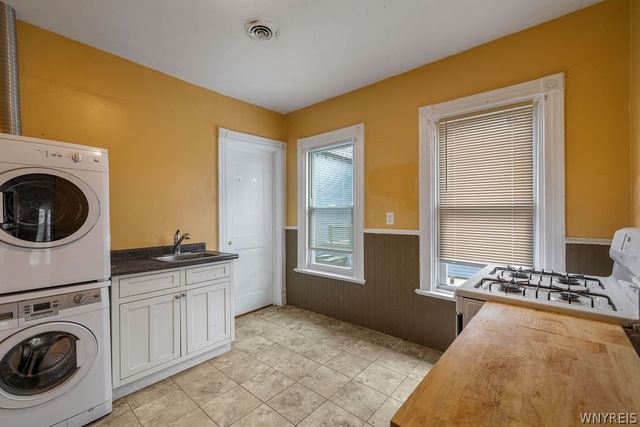 637 West Avenue, Buffalo, NY 14213
