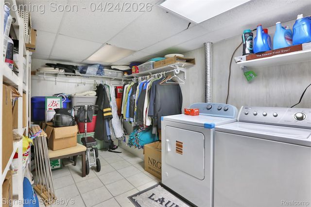 38730 Golfview Drive E, Clinton Charter Township, MI 48038