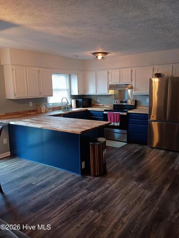 4427 Deborah Court, Wilmington, NC 28405