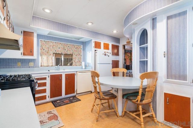 5001 W Florida Avenue 32, Hemet, CA 92545