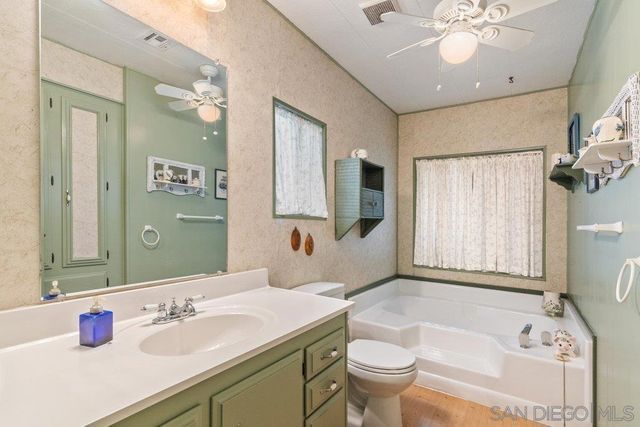 5001 W Florida Avenue 32, Hemet, CA 92545