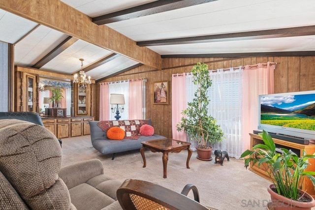 5001 W Florida Avenue 32, Hemet, CA 92545