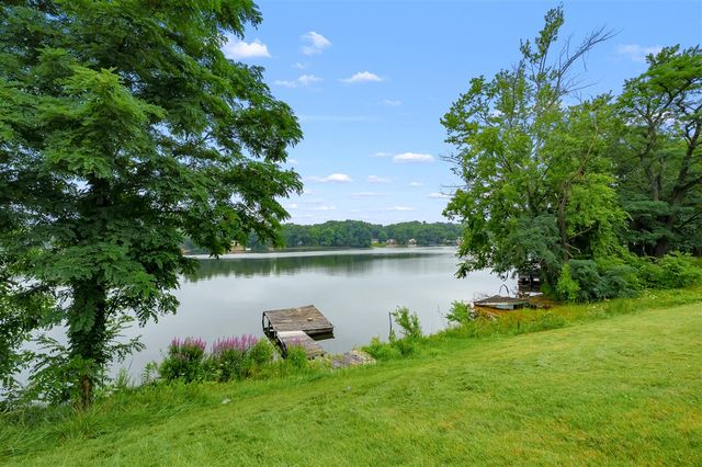 650 N Kalamazoo Street, Paw Paw, MI 49079