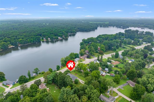 650 N Kalamazoo Street, Paw Paw, MI 49079