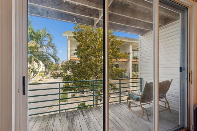320 ISLAND WAY 304, Clearwater Beach, FL 33767