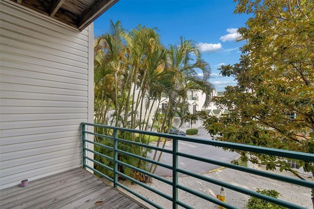 320 ISLAND WAY 304, Clearwater Beach, FL 33767
