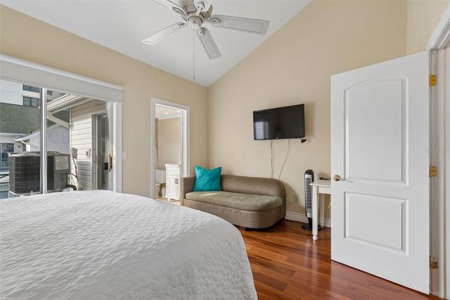 320 ISLAND WAY 304, Clearwater Beach, FL 33767