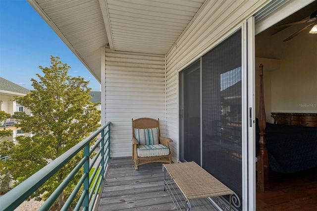 320 ISLAND WAY 304, Clearwater Beach, FL 33767