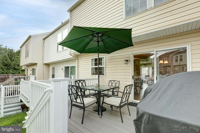 9 W CHRISTINA PL, Newark, DE 19702