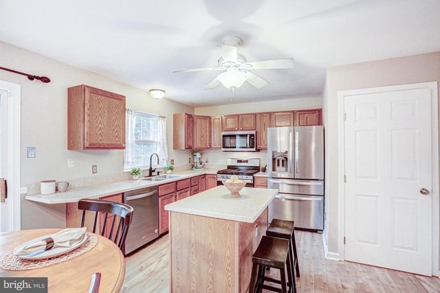 9 W CHRISTINA PL, Newark, DE 19702