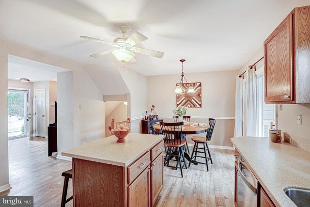 9 W CHRISTINA PL, Newark, DE 19702