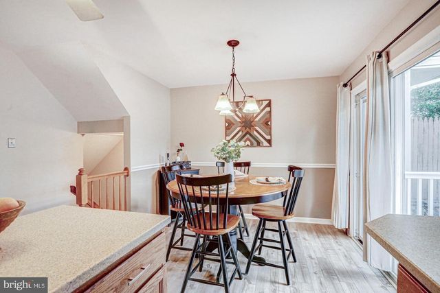 9 W CHRISTINA PL, Newark, DE 19702