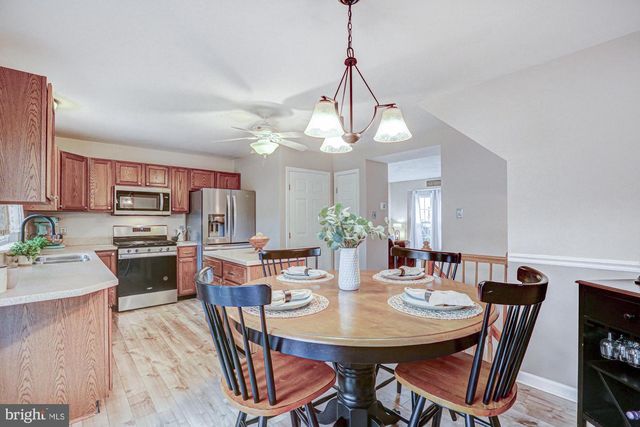 9 W CHRISTINA PL, Newark, DE 19702