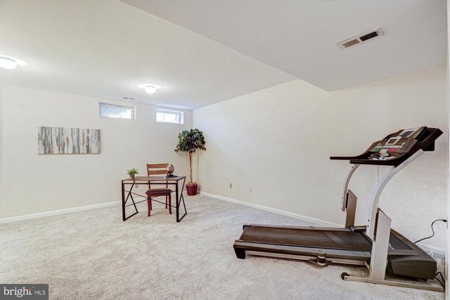 9 W CHRISTINA PL, Newark, DE 19702
