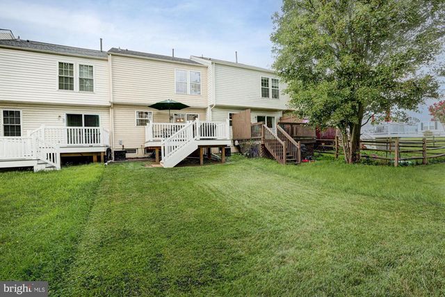 9 W CHRISTINA PL, Newark, DE 19702