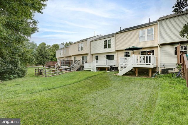 9 W CHRISTINA PL, Newark, DE 19702
