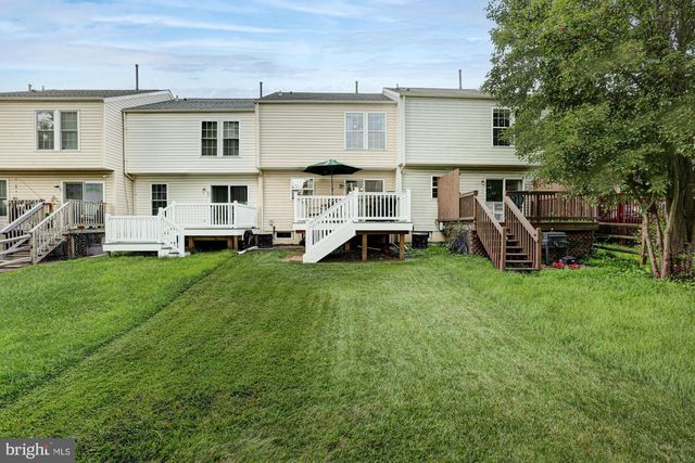 9 W CHRISTINA PL, Newark, DE 19702