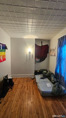 15 James Street, Waterbury, CT 06708