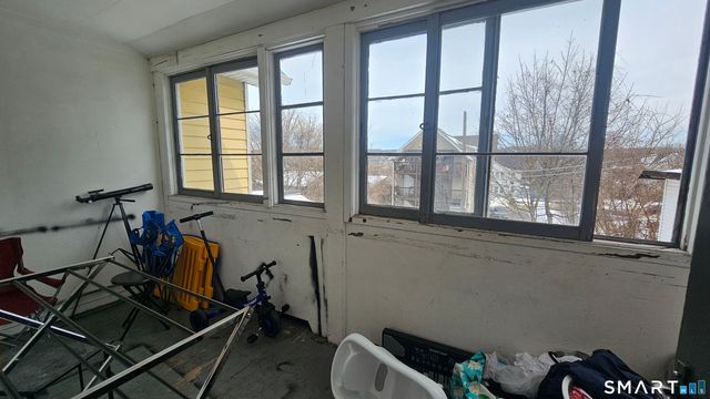 15 James Street, Waterbury, CT 06708