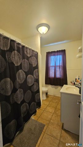 15 James Street, Waterbury, CT 06708