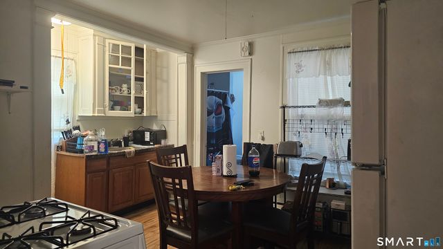 15 James Street, Waterbury, CT 06708