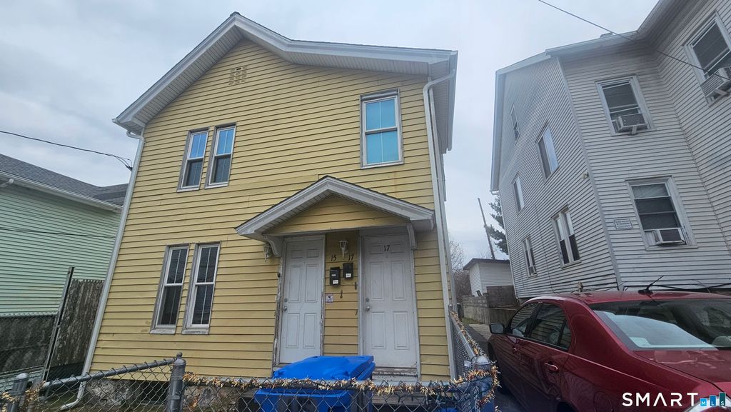 15 James Street, Waterbury, CT 06708