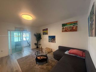 18900 NE 3rd Ct 509, Miami, FL 33179