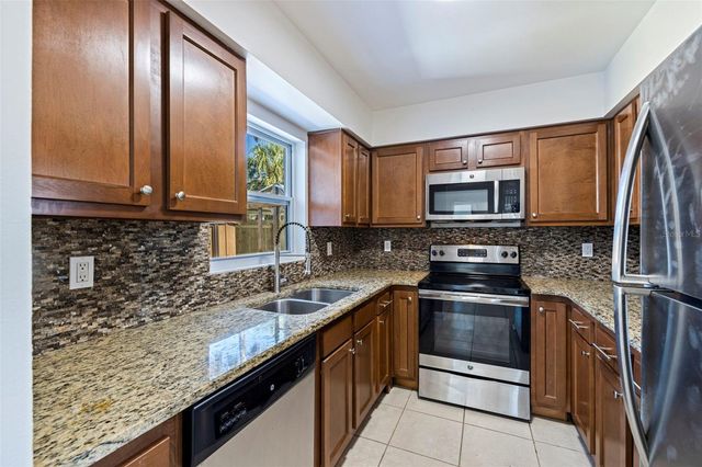 656 59TH STREET S, St Petersburg, FL 33707