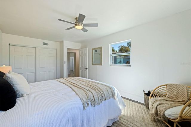 656 59TH STREET S, St Petersburg, FL 33707