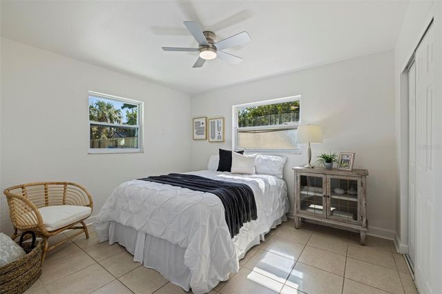 656 59TH STREET S, St Petersburg, FL 33707