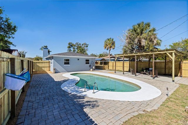 656 59TH STREET S, St Petersburg, FL 33707
