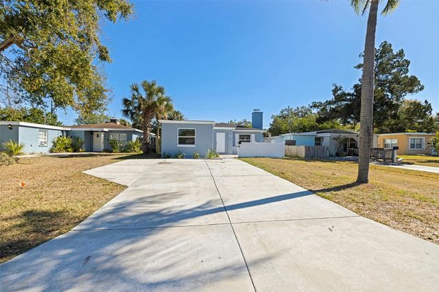 656 59TH STREET S, St Petersburg, FL 33707