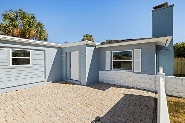 656 59TH STREET S, St Petersburg, FL 33707