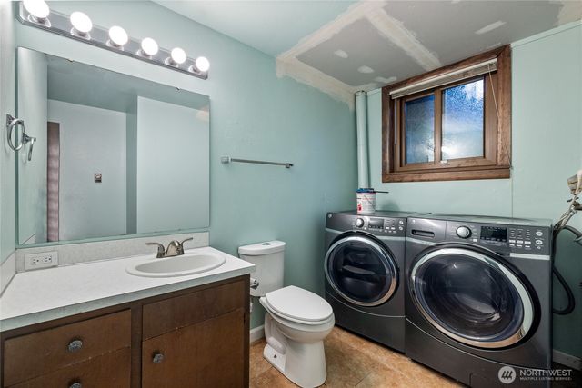 9615 36th Street E, Edgewood, WA 98371