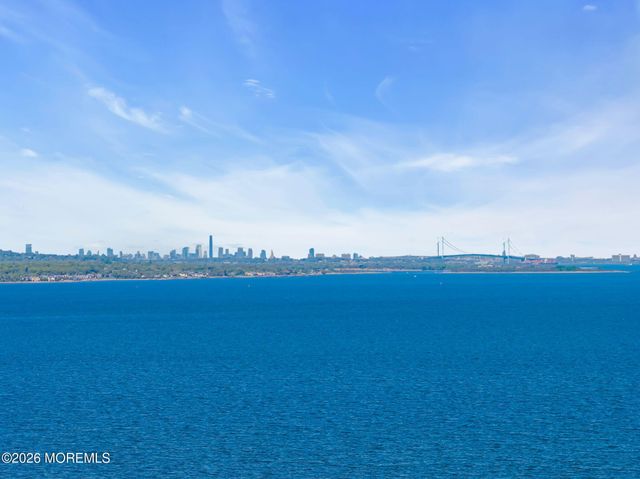 283 Bayview Drive, South Amboy, NJ 08879