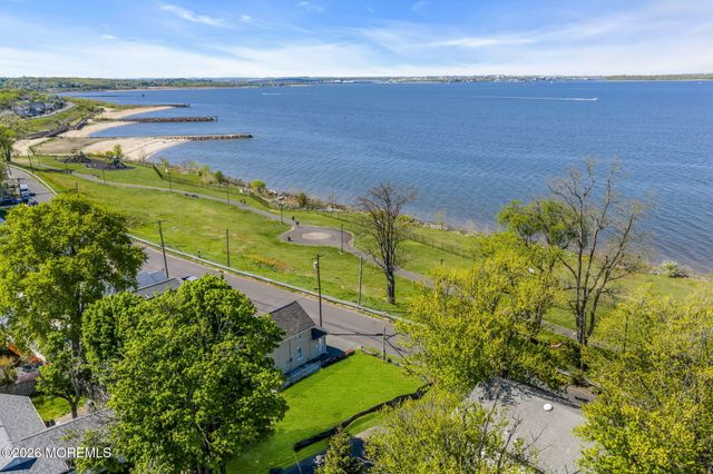 283 Bayview Drive, South Amboy, NJ 08879