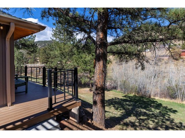 655 Kiowa Rd, Lyons, CO 80540