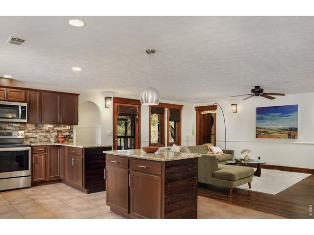655 Kiowa Rd, Lyons, CO 80540
