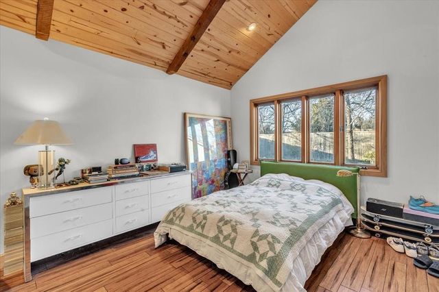 1801 Drakestone Avenue, Nichols Hills, OK 73120