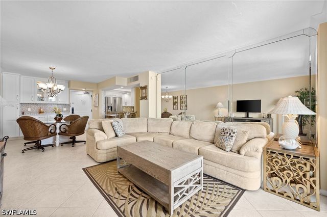 320 Seaview CT 2009, Marco Island, FL 34145