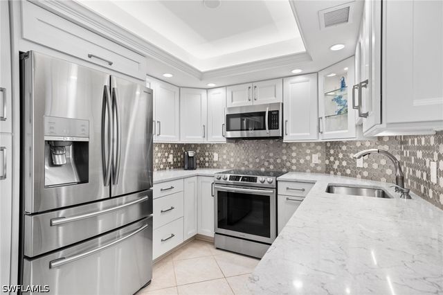 320 Seaview CT 2009, Marco Island, FL 34145
