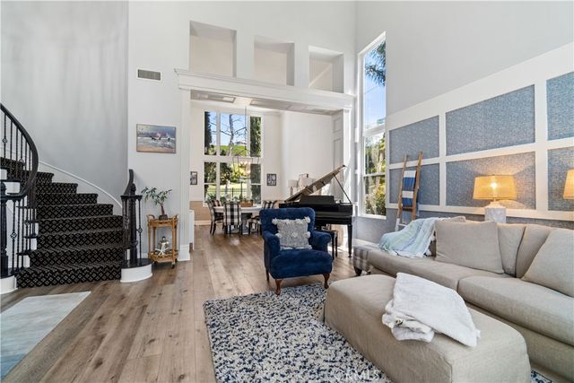 11 Willowglade, Rancho Santa Margarita, CA 92679