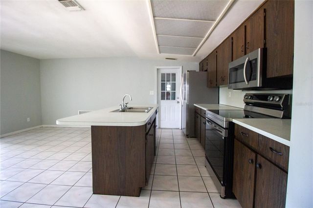 10760 62ND AVENUE, Seminole, FL 33772